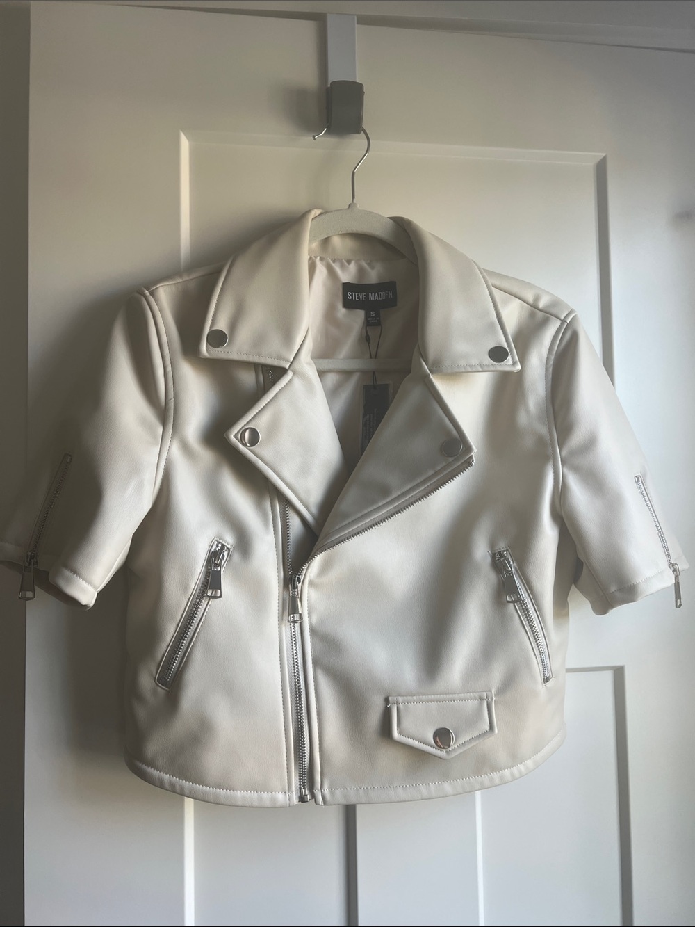 Steve Madden Cream Short-Sleeve Faux Leather Moto Jacket